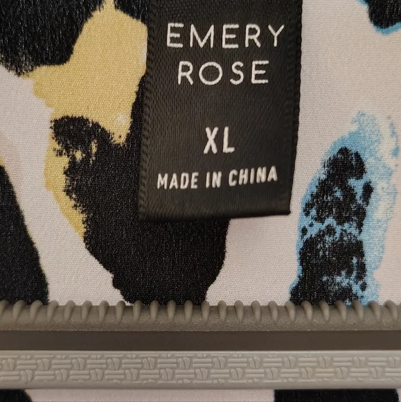 Emery Rose Leopard Print Midi Dress - Picture 6 of 8